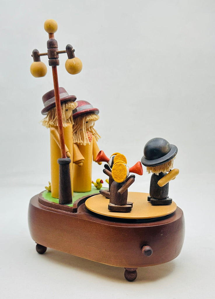 #649 Music Box – TheMusicBoxShop