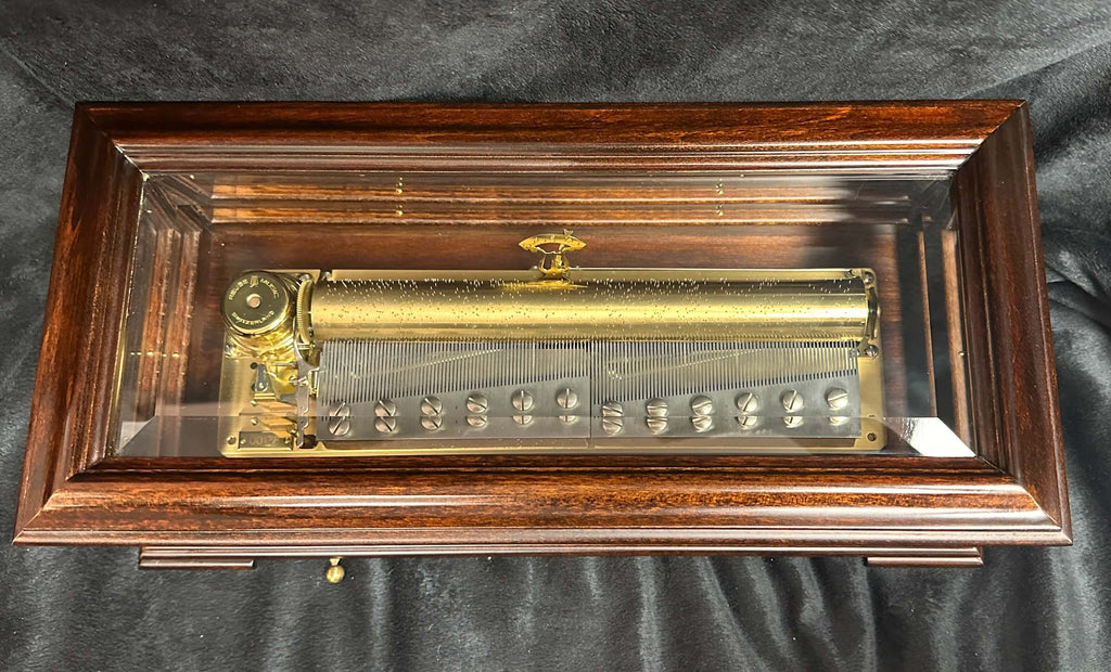#21A Antique ~ Vintage – TheMusicBoxShop