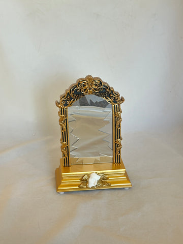 #698 Music Box